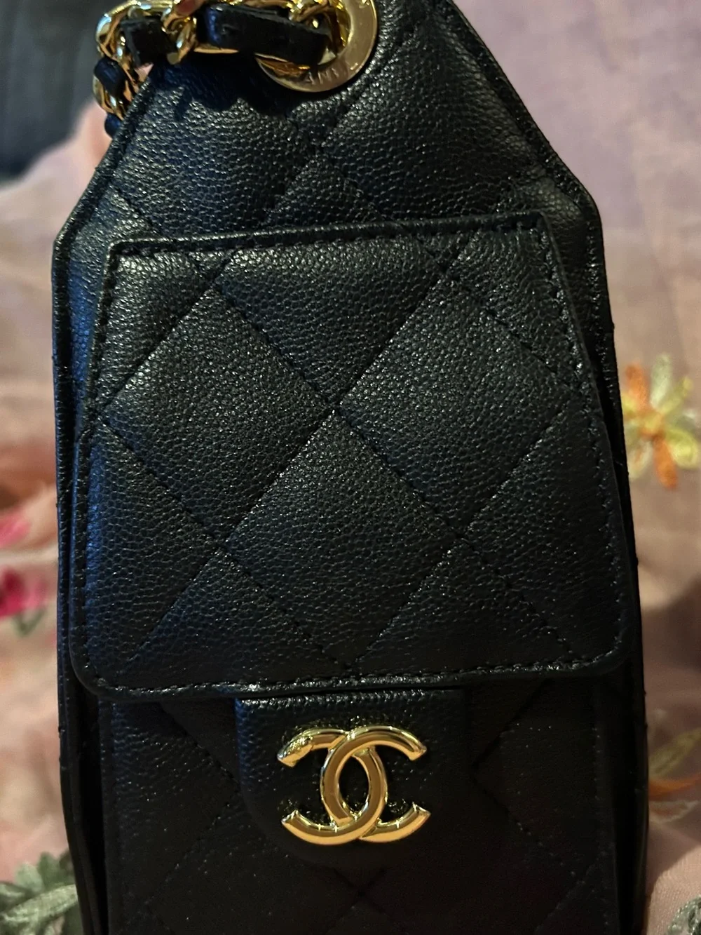 CHANEL Black Quilted Leather Drawstring Shoulder Bag with Gold Chain #authentic